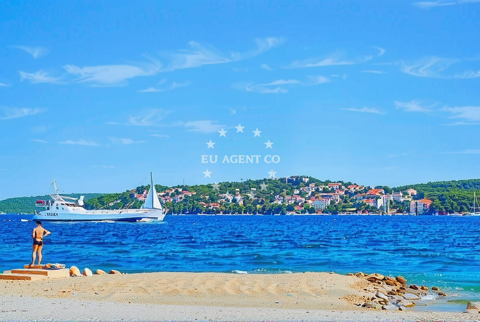 Additional view of Medena beach in Hrvatskih žrtava 187, Trogir