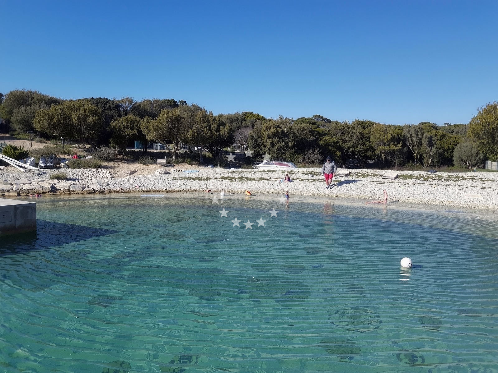 Additional view of Meli beach in USTRINE 9 1, Ustrine