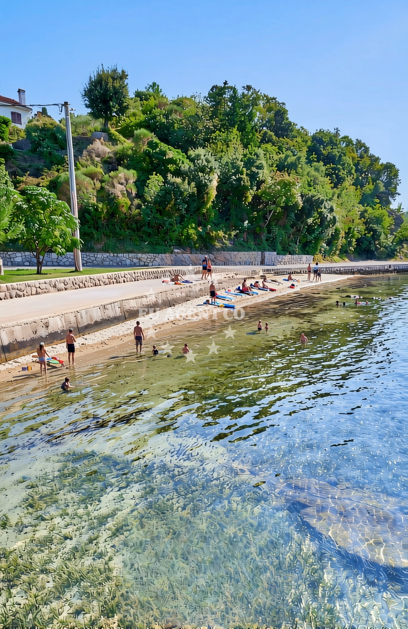 Beach facilities and surroundings at Melić, Kampor (Rab) Beach in Melić