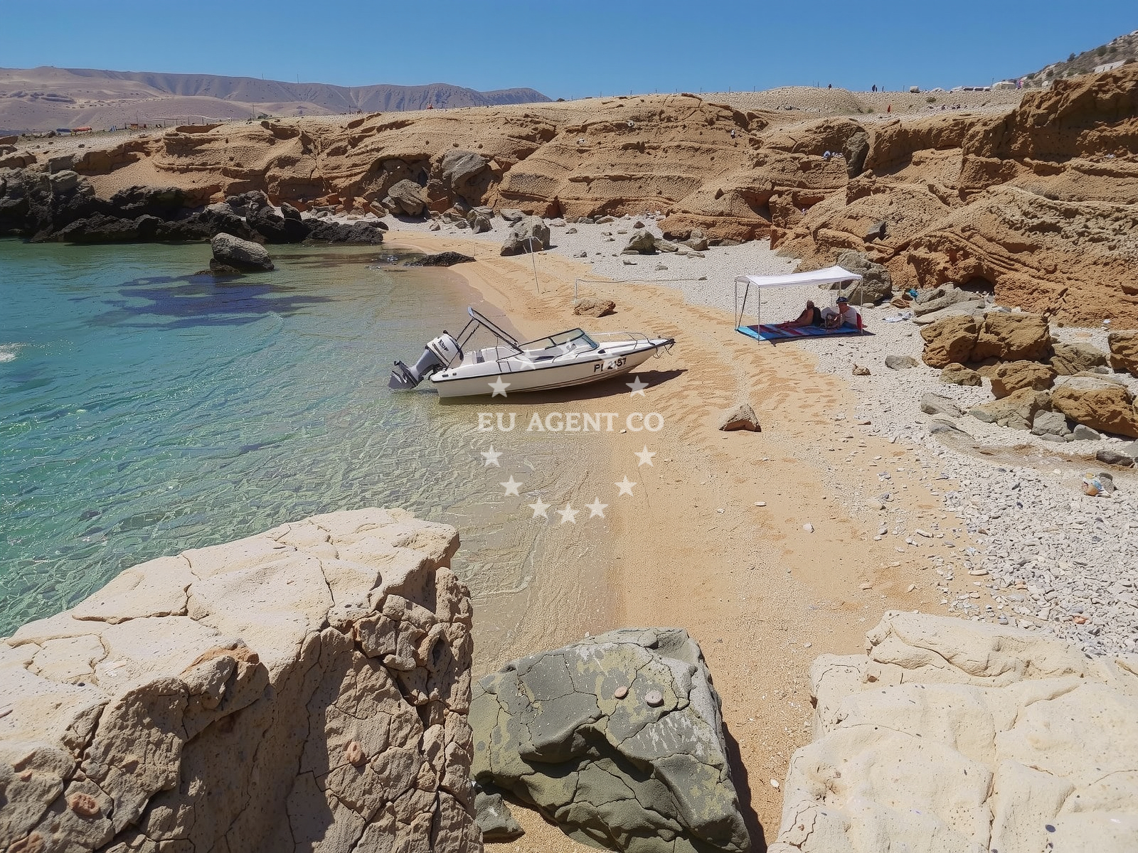 Overview of Mercury beach in Šibenska 23, Pag