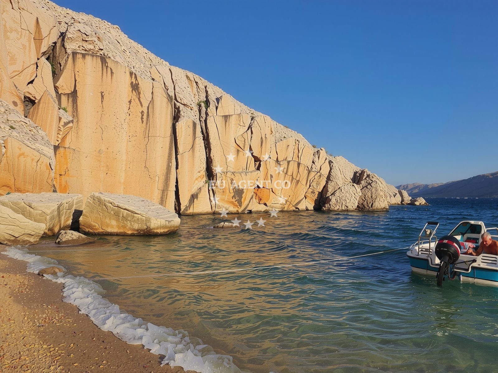 Beach facilities and surroundings at Mercury beach in Šibenska 23, Pag