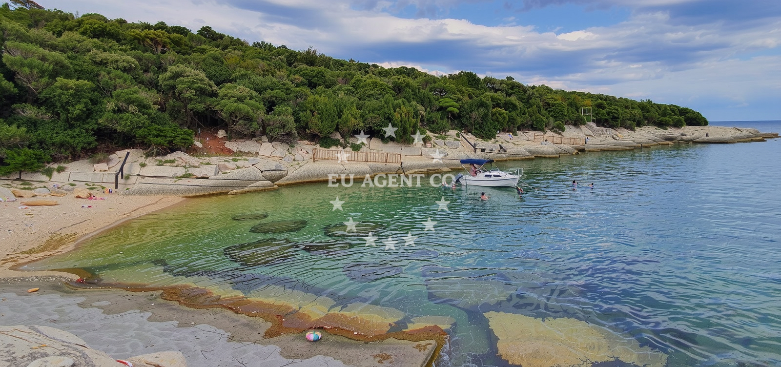 Sea and coastal view of Mezoporat beach in Kavran 3b, Kavran