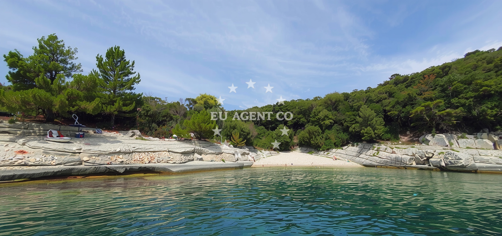 Additional view of Mezoporat beach in Kavran 3b, Kavran