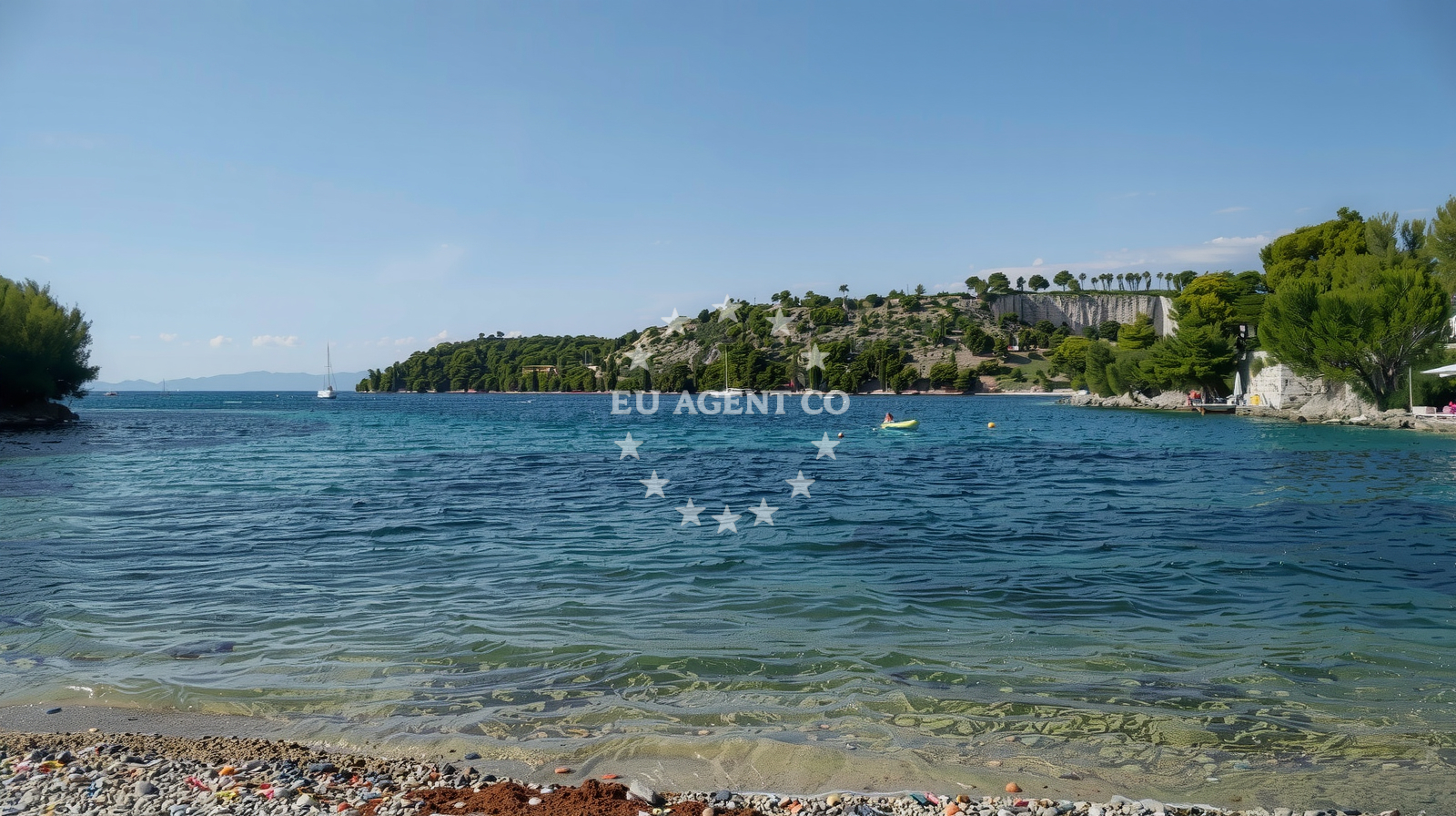 Sea and coastal view of Mihoj-dolac beach in Milna 1068, Milna