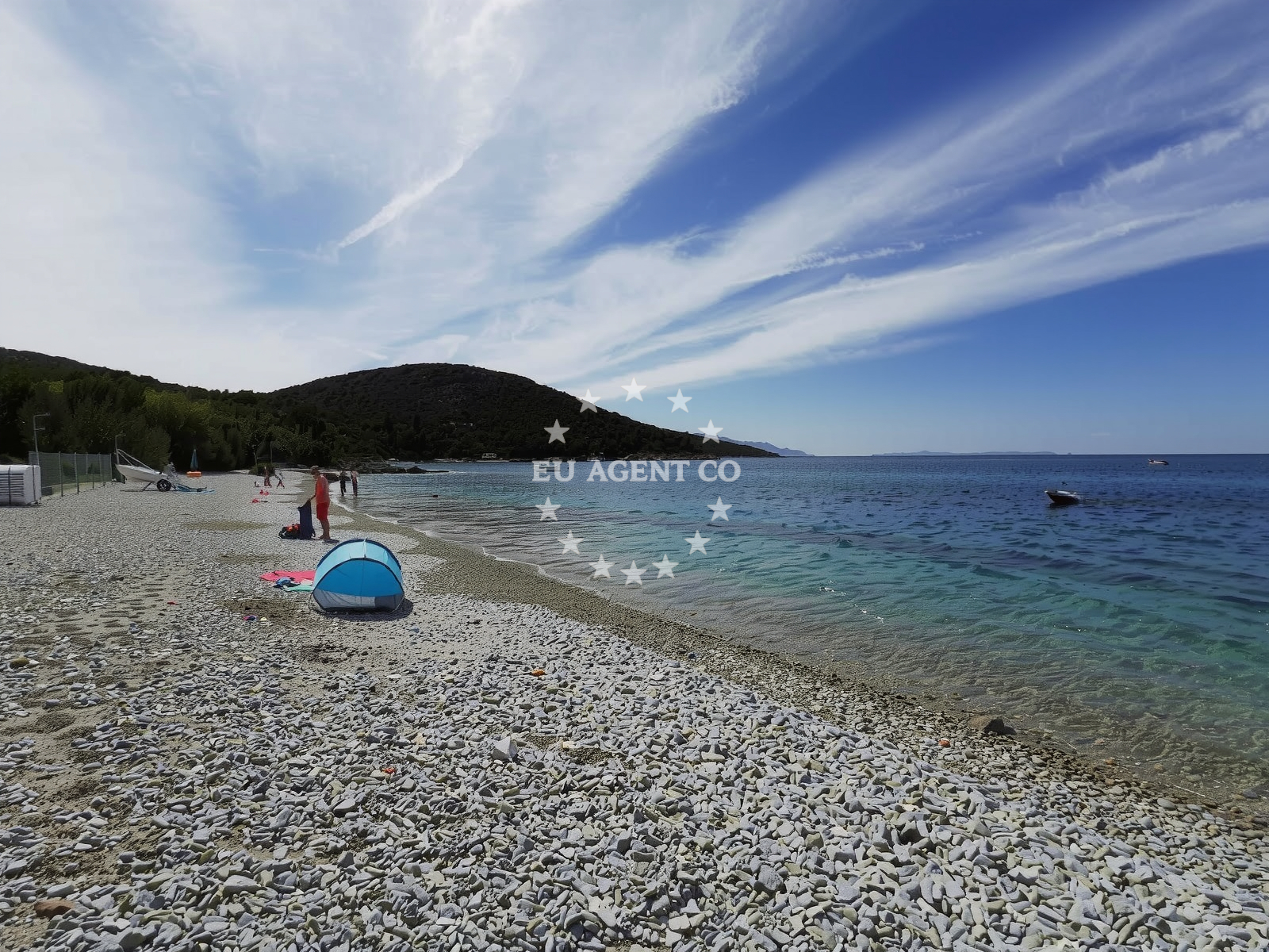 Shoreline and swimming area at Miholascica beach in Miholašćica 1i, Miholašćica