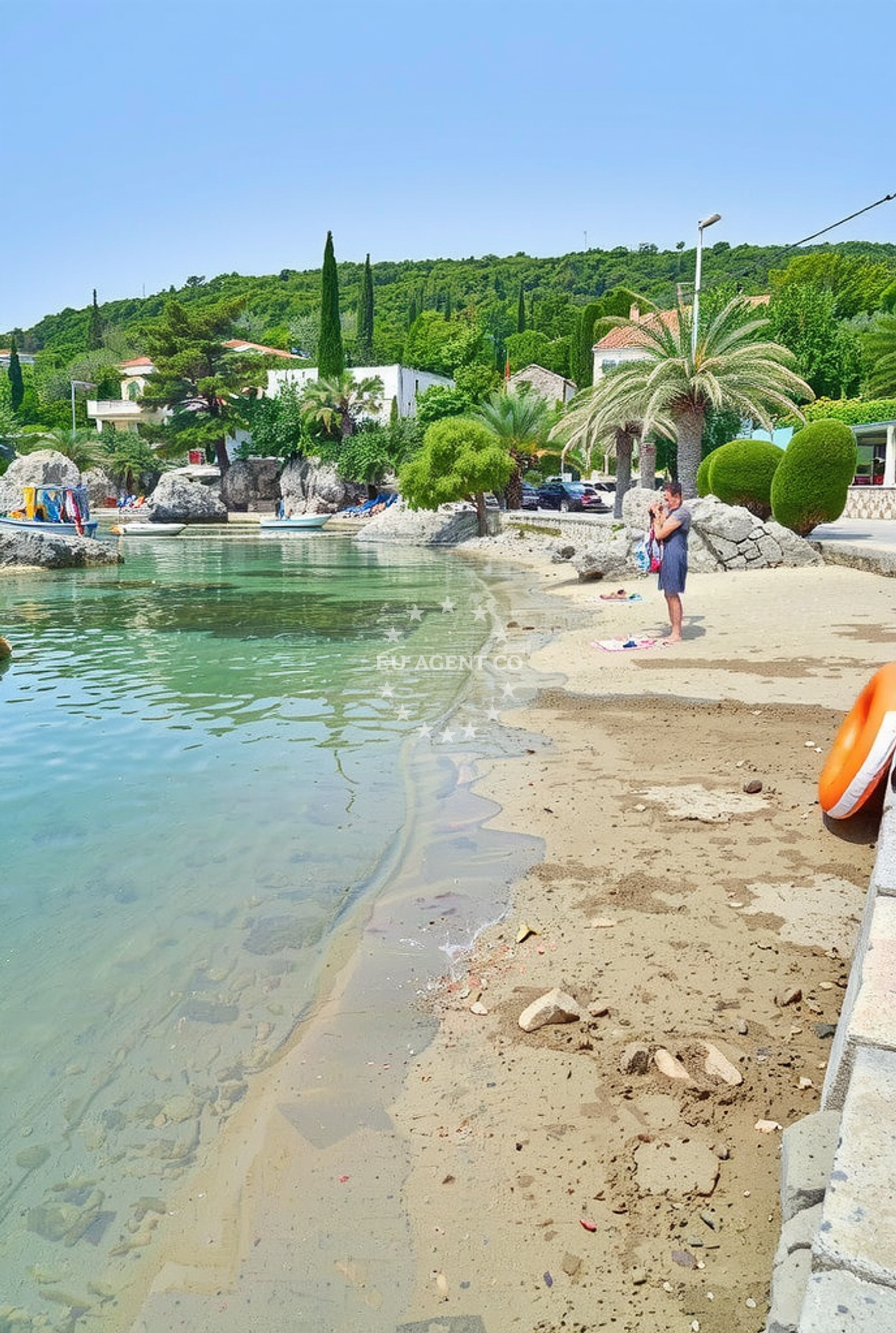 Additional view of Mikas Molunat Beach in Molunat 61, Molunat