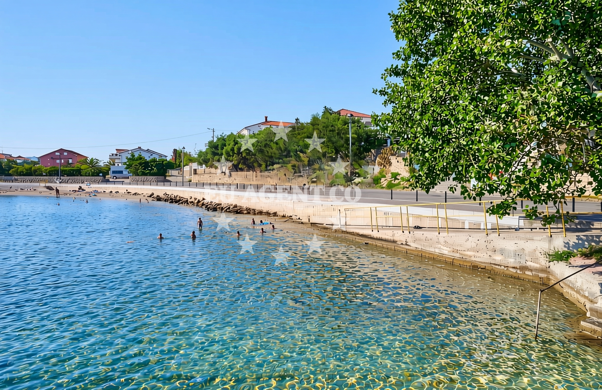 Shoreline and swimming area at Mikelići, Banjol (Rab) Beach in Mikelići