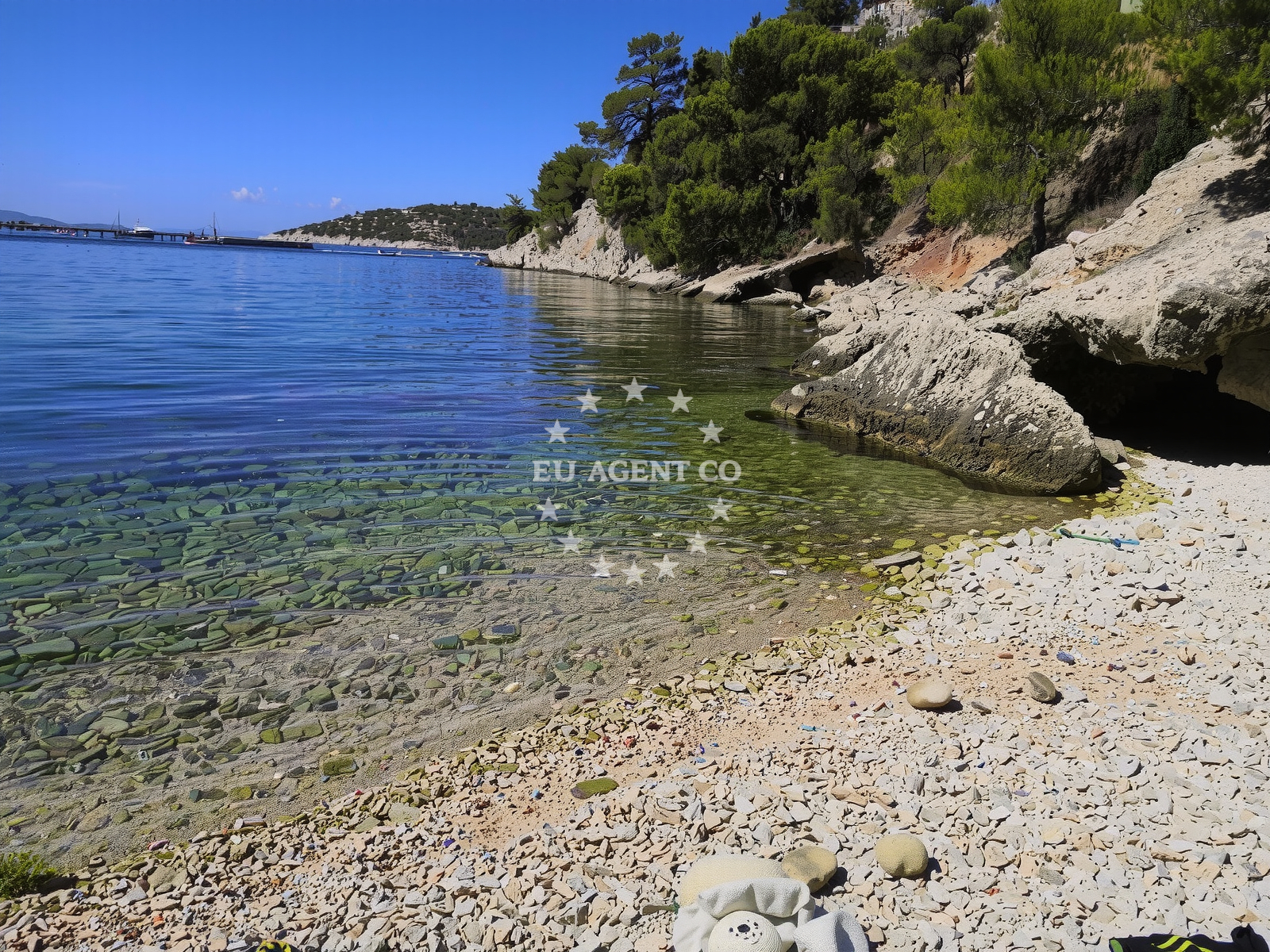 Sea and coastal view of Milna beach in Koramaslinova 8, Milna