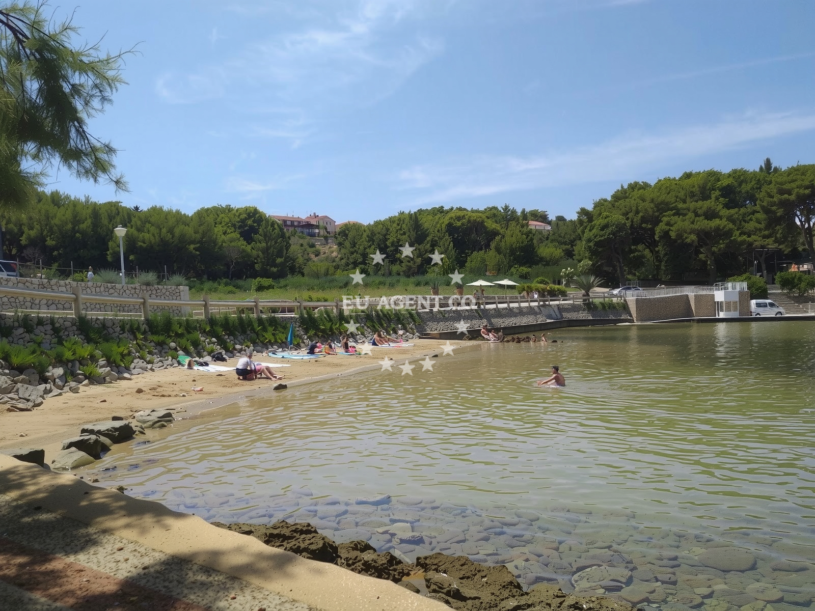 Additional view of Mina beach in Jelsa 876, Jelsa