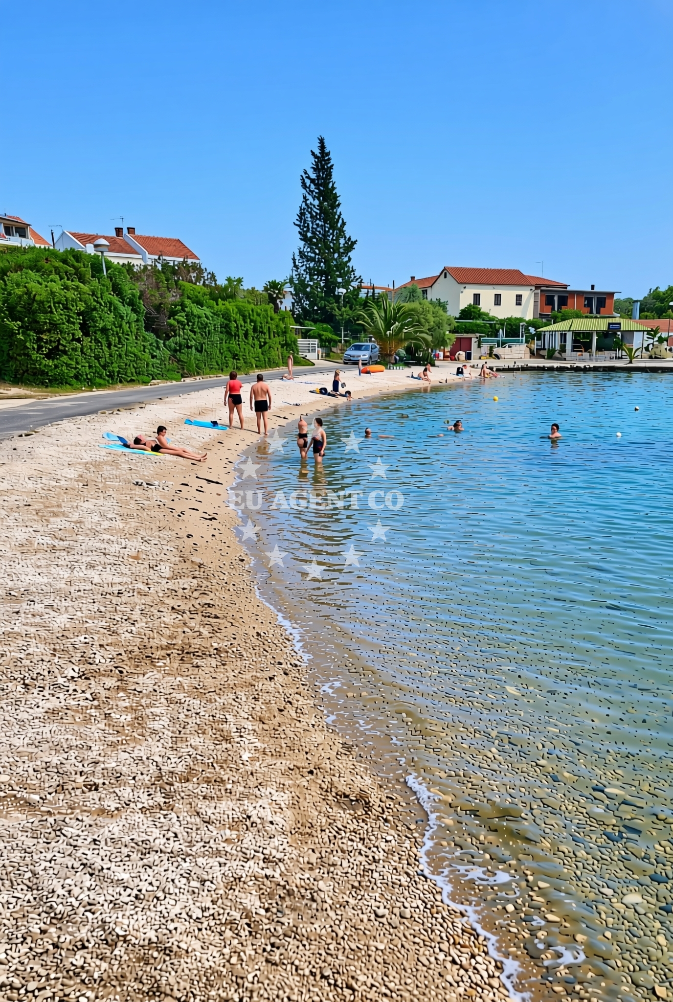 Beach facilities and surroundings at Mirće sjever, Lovište Beach in Mirće sjever