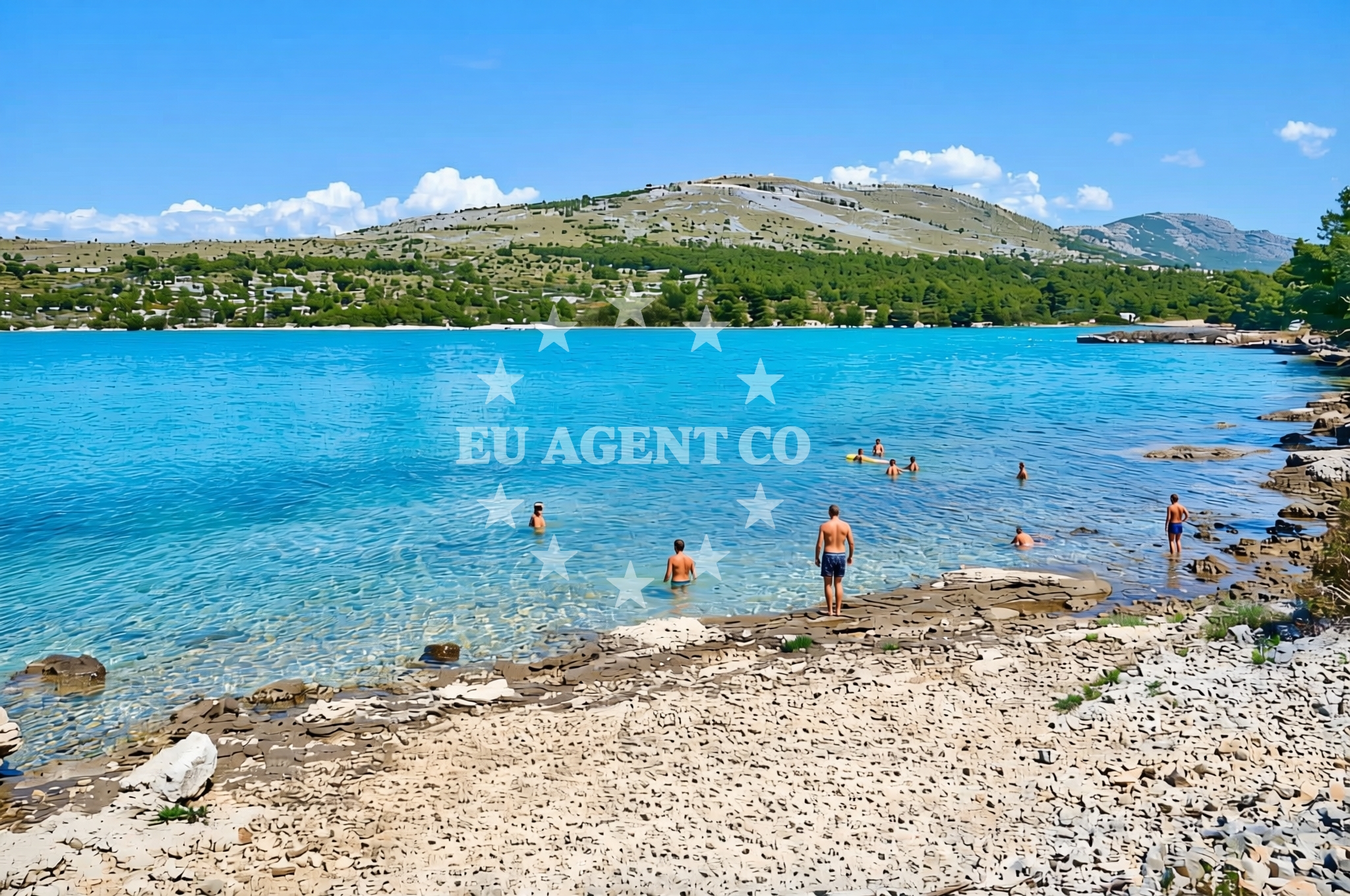 Shoreline and swimming area at Mirine, Grebaštica Beach in Mirine