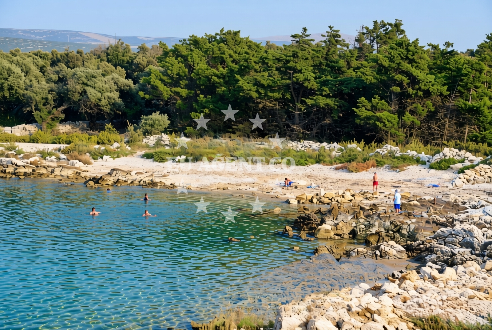 Shoreline and swimming area at Mišnjak, Mandre (Pag) Beach in Mišnjak