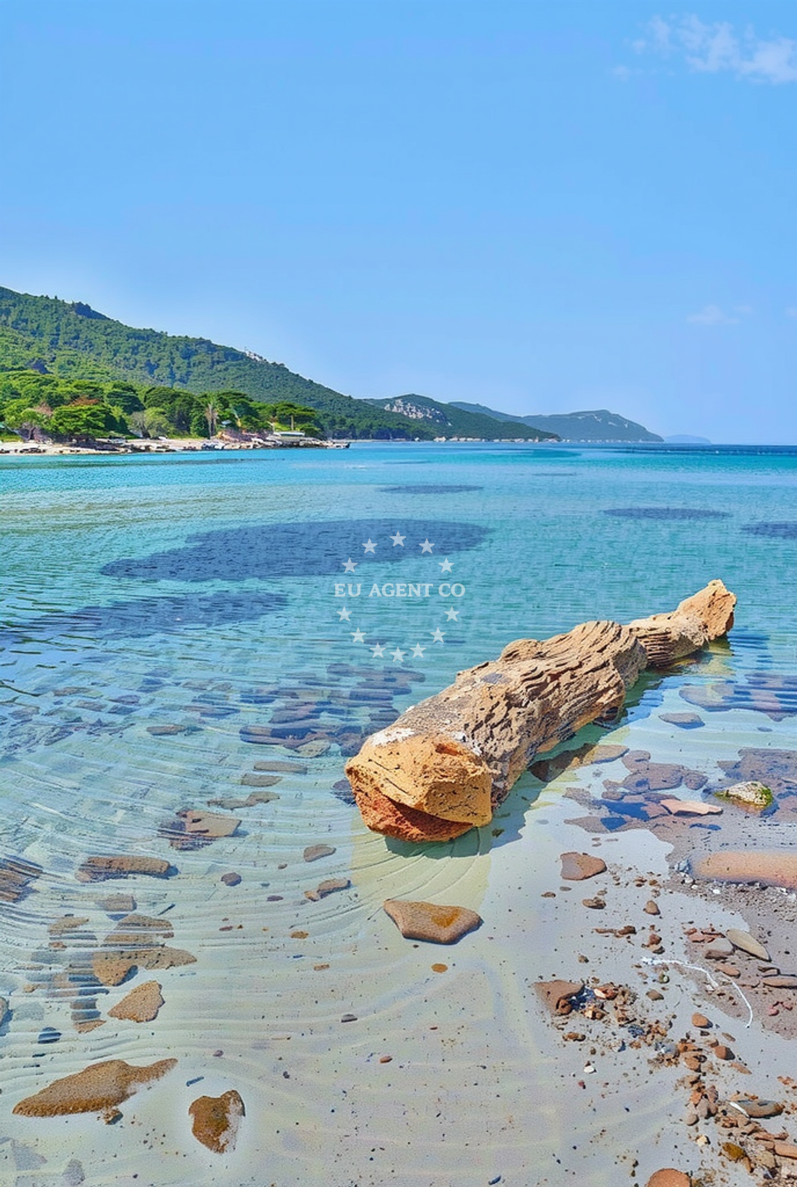 Additional view of Mlaska beach in Trajektna 28, Sućuraj