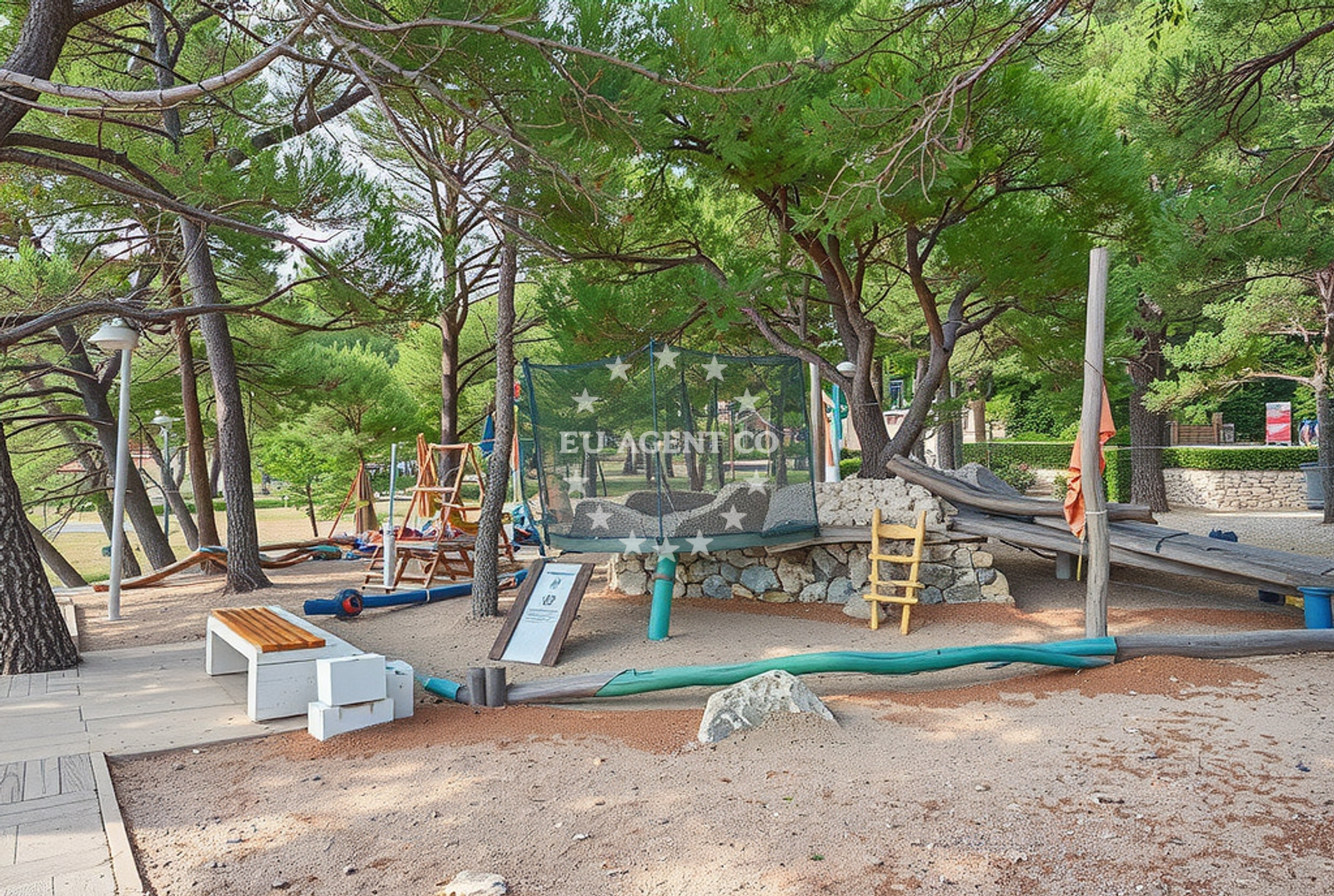 Additional view of Mlini beach in Trgovište 16, Mlini