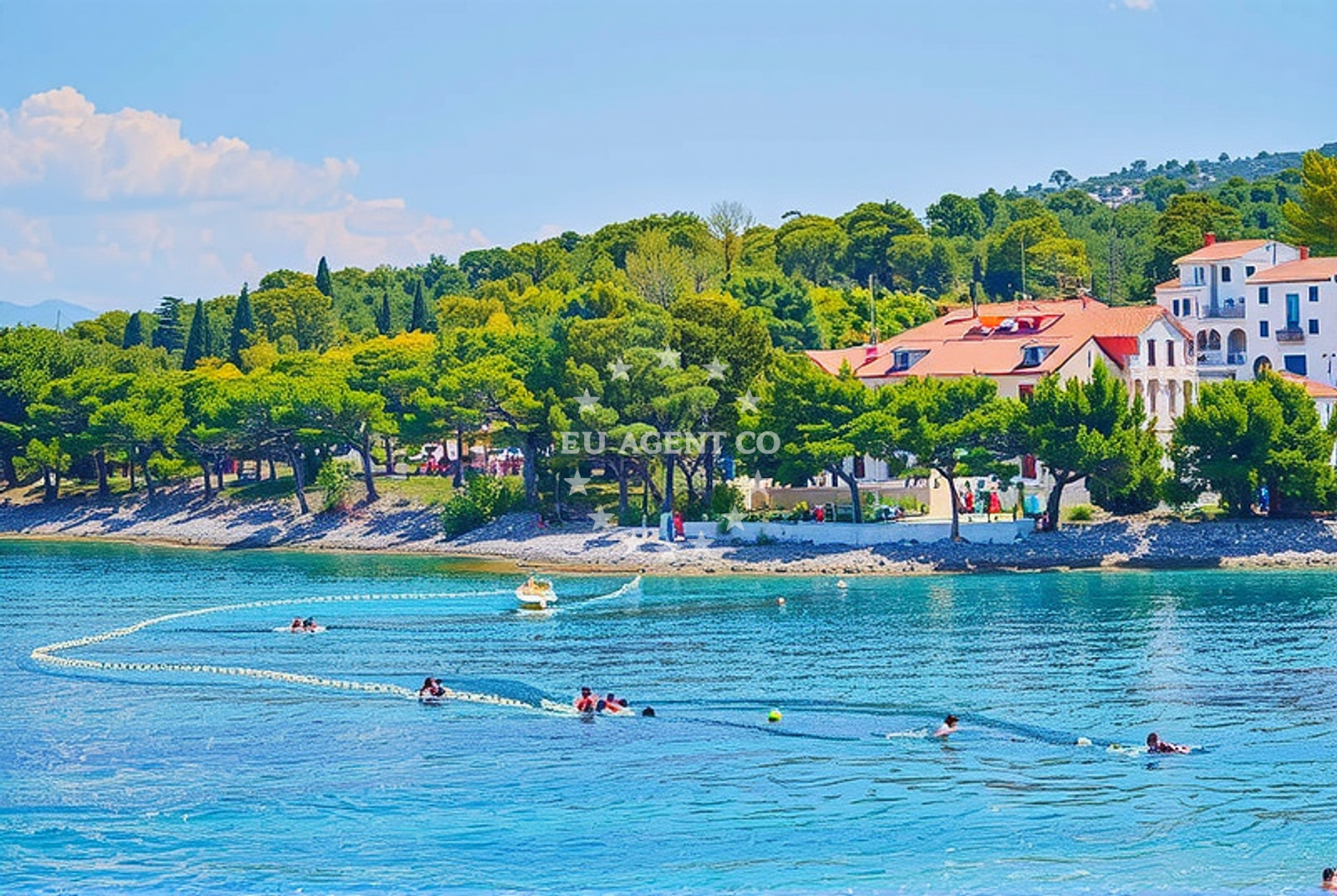 Additional view of Molo Lozna beach in Grodac, Postira