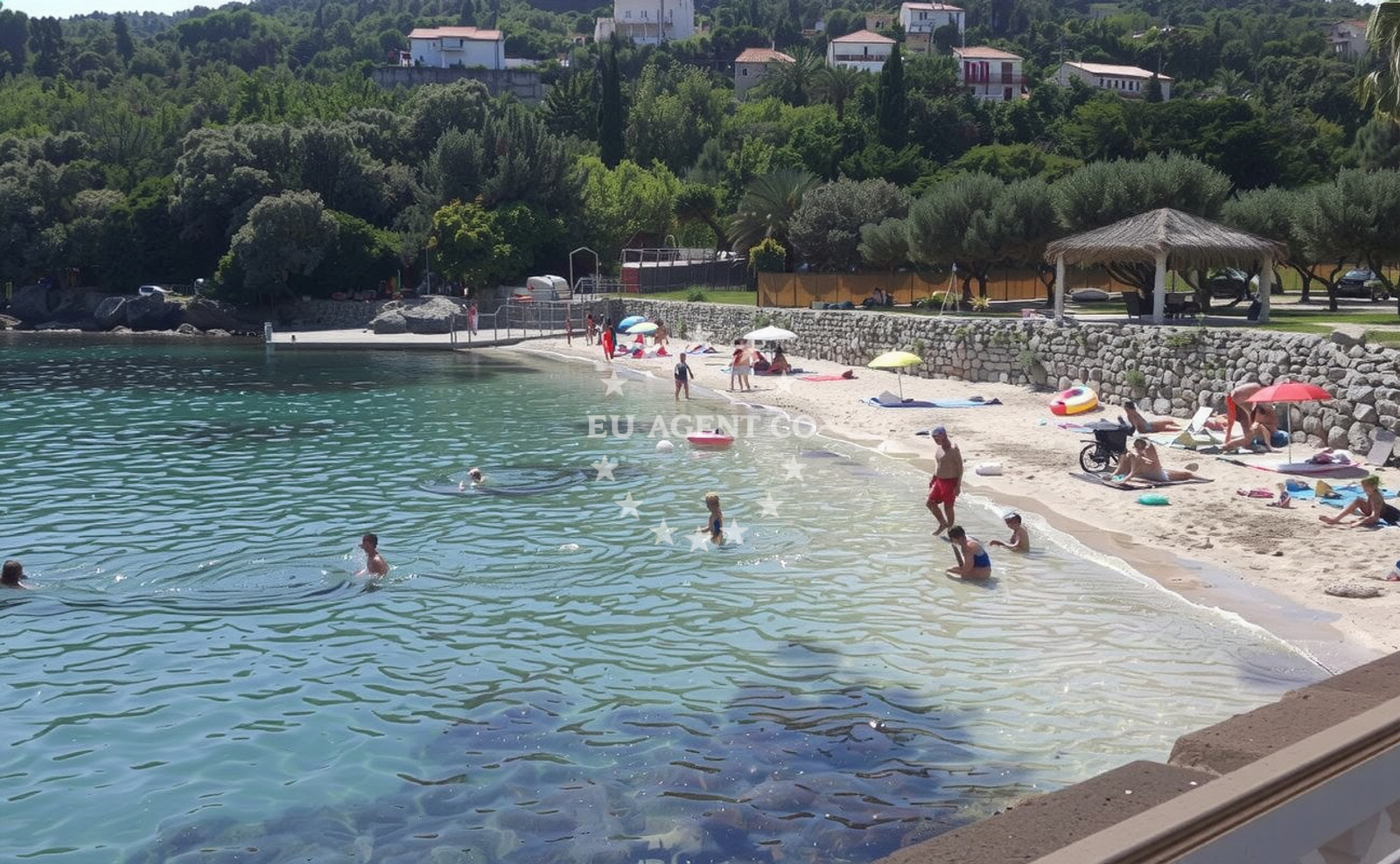 Additional view of Molunat beach in Molunat 61, Molunat