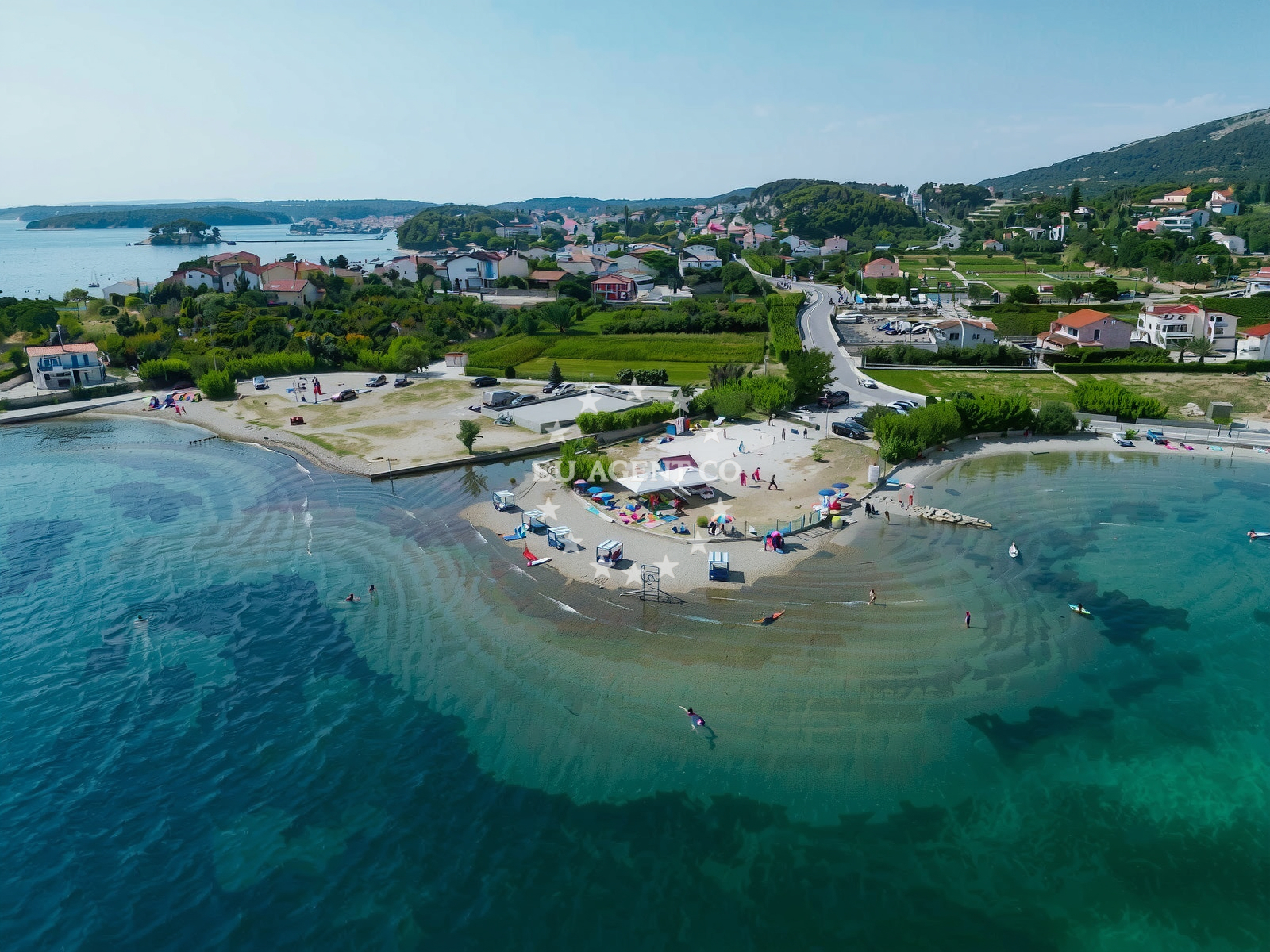 Additional view of Monty's Dog Beach in Banjol 745, Banjol