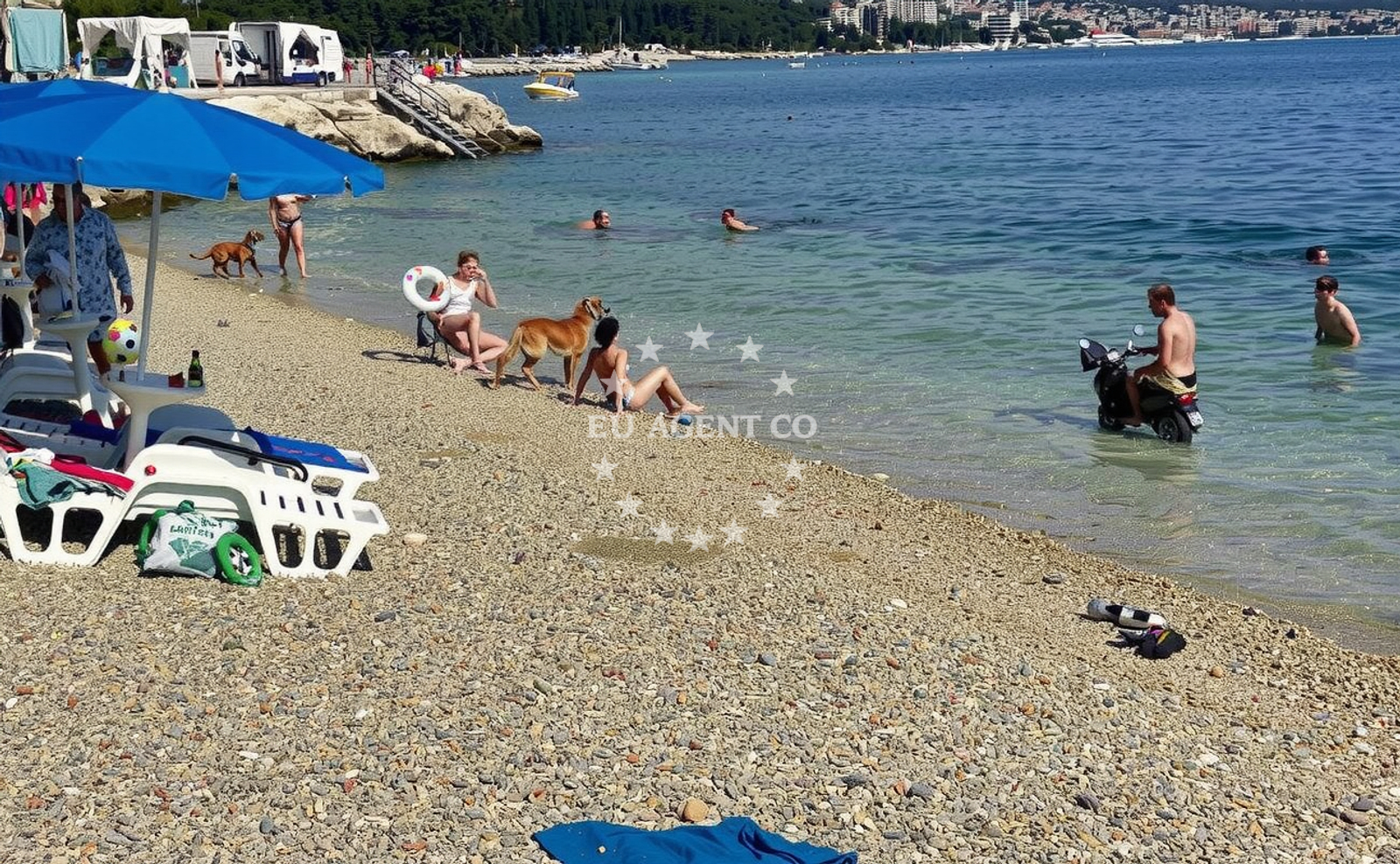 Additional view of Monty's Dog Beach in Banjol 745, Banjol