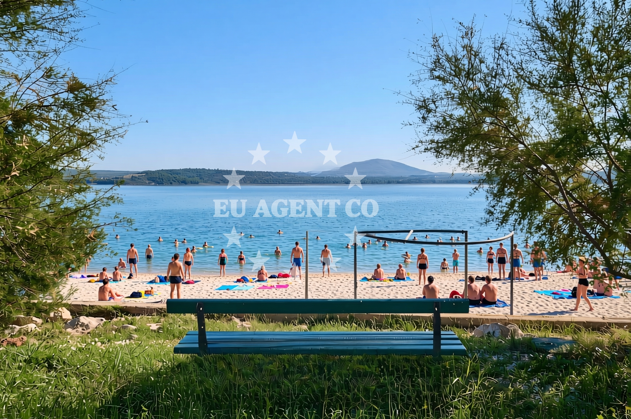 Beach facilities and surroundings at Muline, Raslina Beach in Muline
