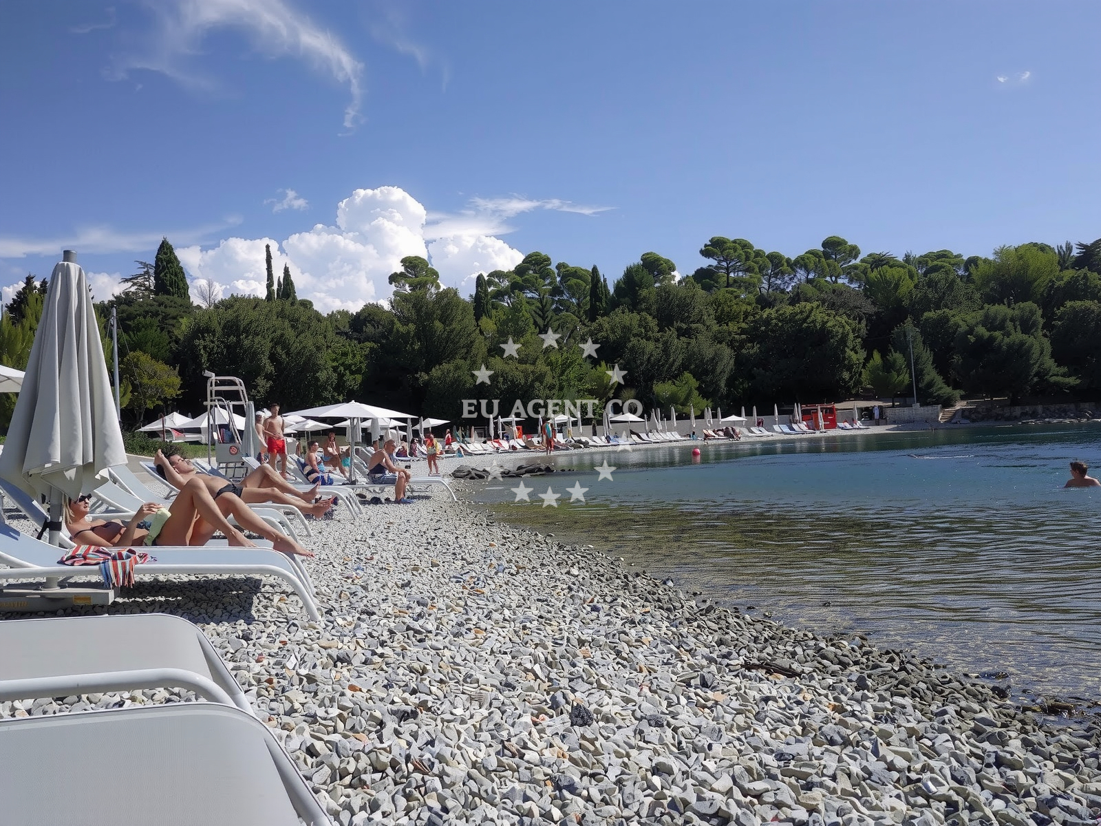Beach facilities and surroundings at Mulini beach in A. Smareglia 1A, Rovinj