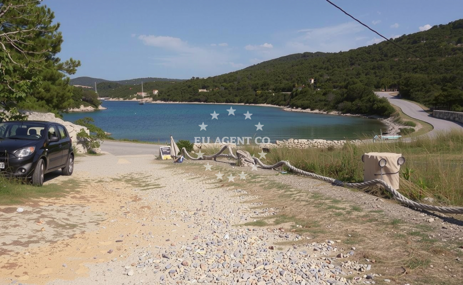 Beach facilities and surroundings at Mumanovic beach in UVALA PARJA 9, Rogačić