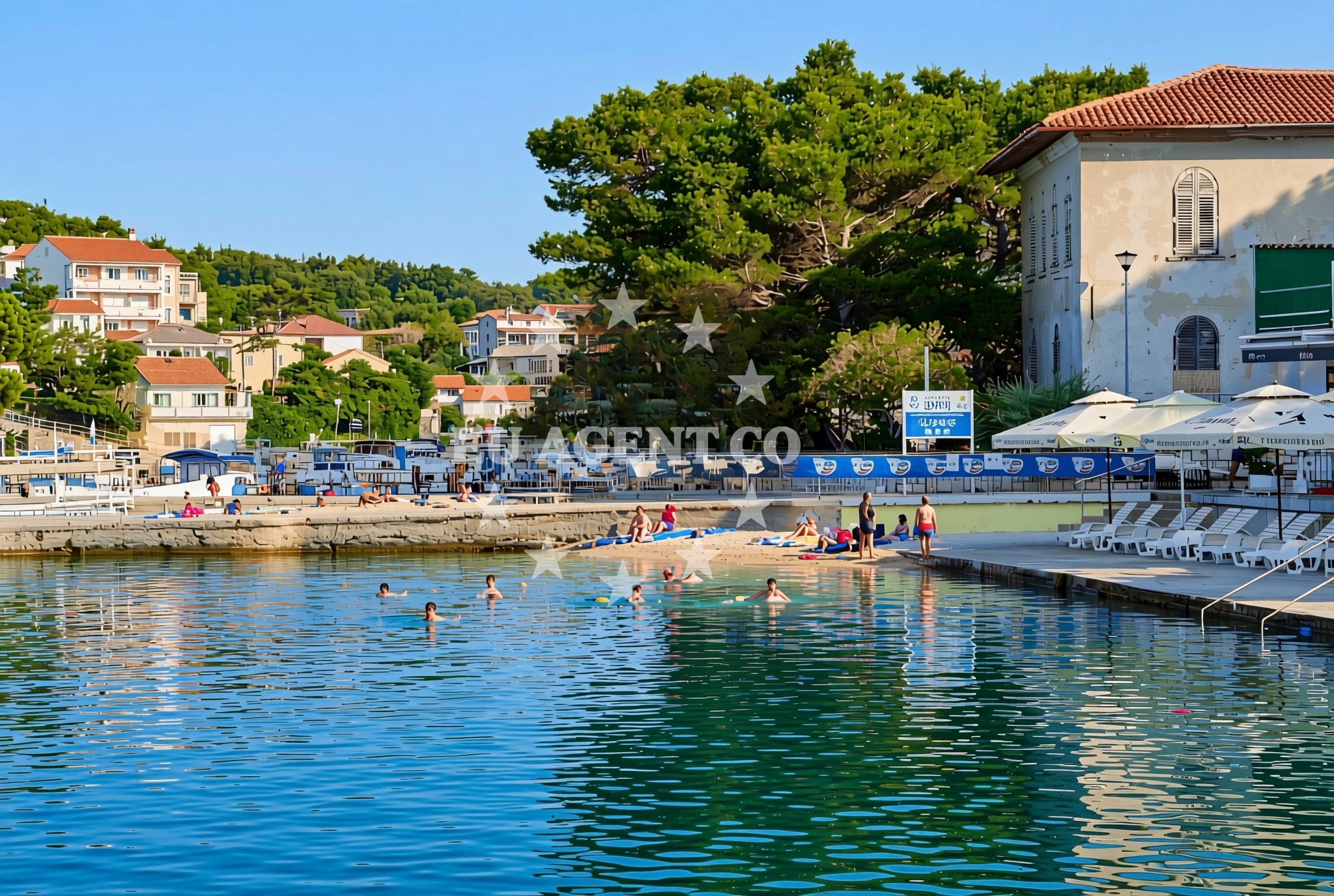 Additional view of Mundanije (Rab): beaches and coves in Mundanije (Rab)