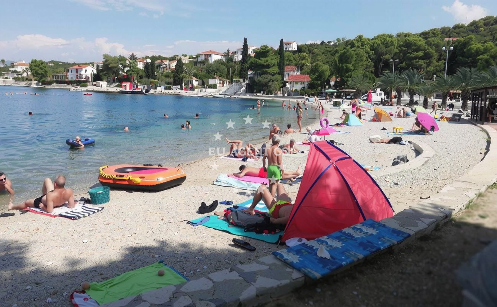 Additional view of Necujam beach in Eugena Buktenice 9, Nečujam