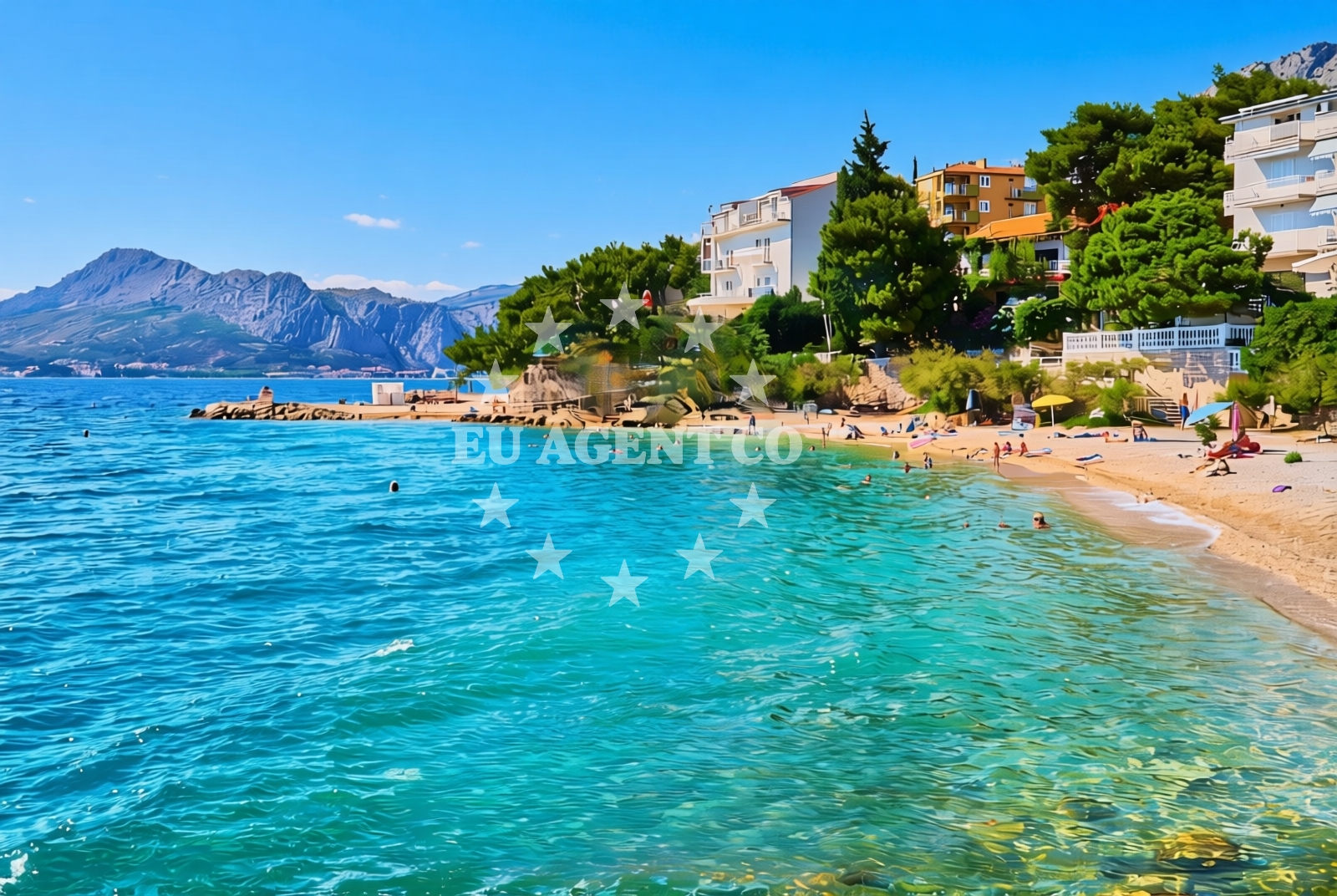 Beach facilities and surroundings at Nemira sredina, Omiš Beach in Nemira sredina
