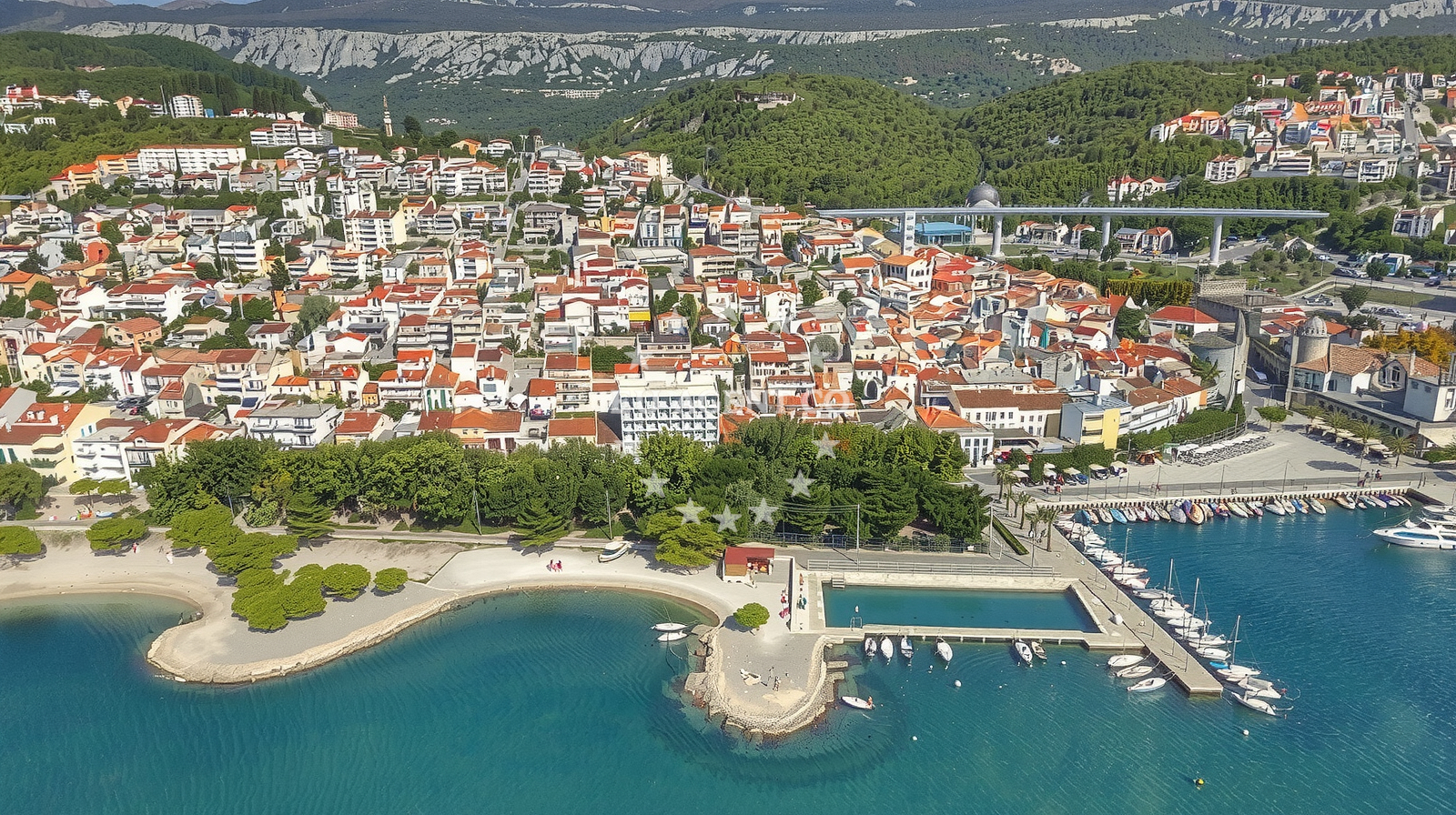 Sea and coastal view of Neptun beach in Ulica braće doktor Sobol 52, Crikvenica