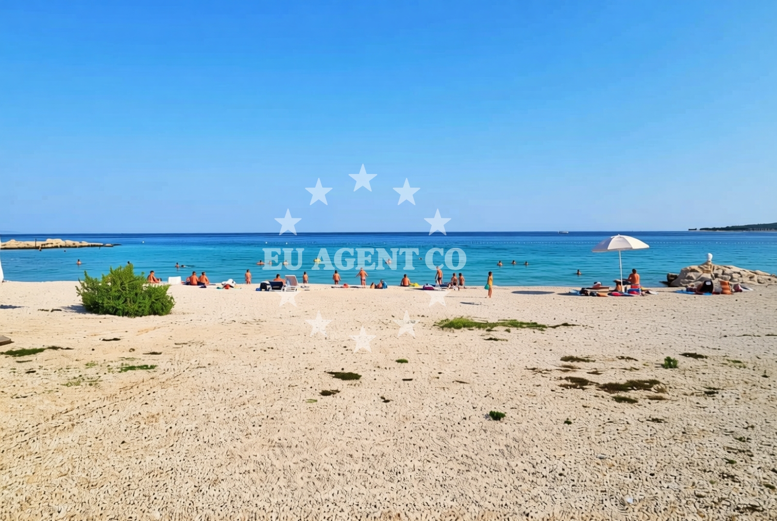 Shoreline and swimming area at Novalja (Pag): beaches and coves (18) in Novalja (Pag)