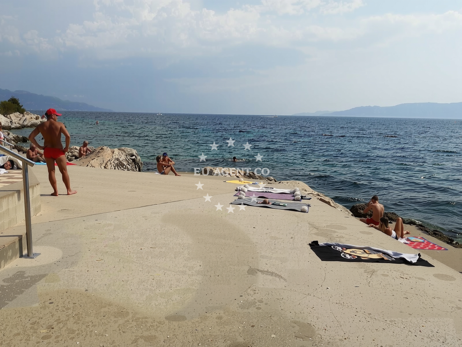 Additional view of Novi Marina beach in 10 Stjepana Mazuranića Erdgeschoss, Novi Vinodolski