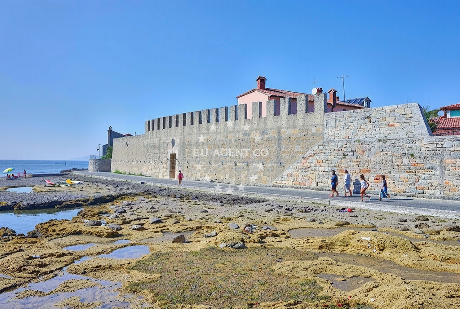 Additional view of Novigrad beach in 24 Ulica Gradska vrata, Novigrad Istria