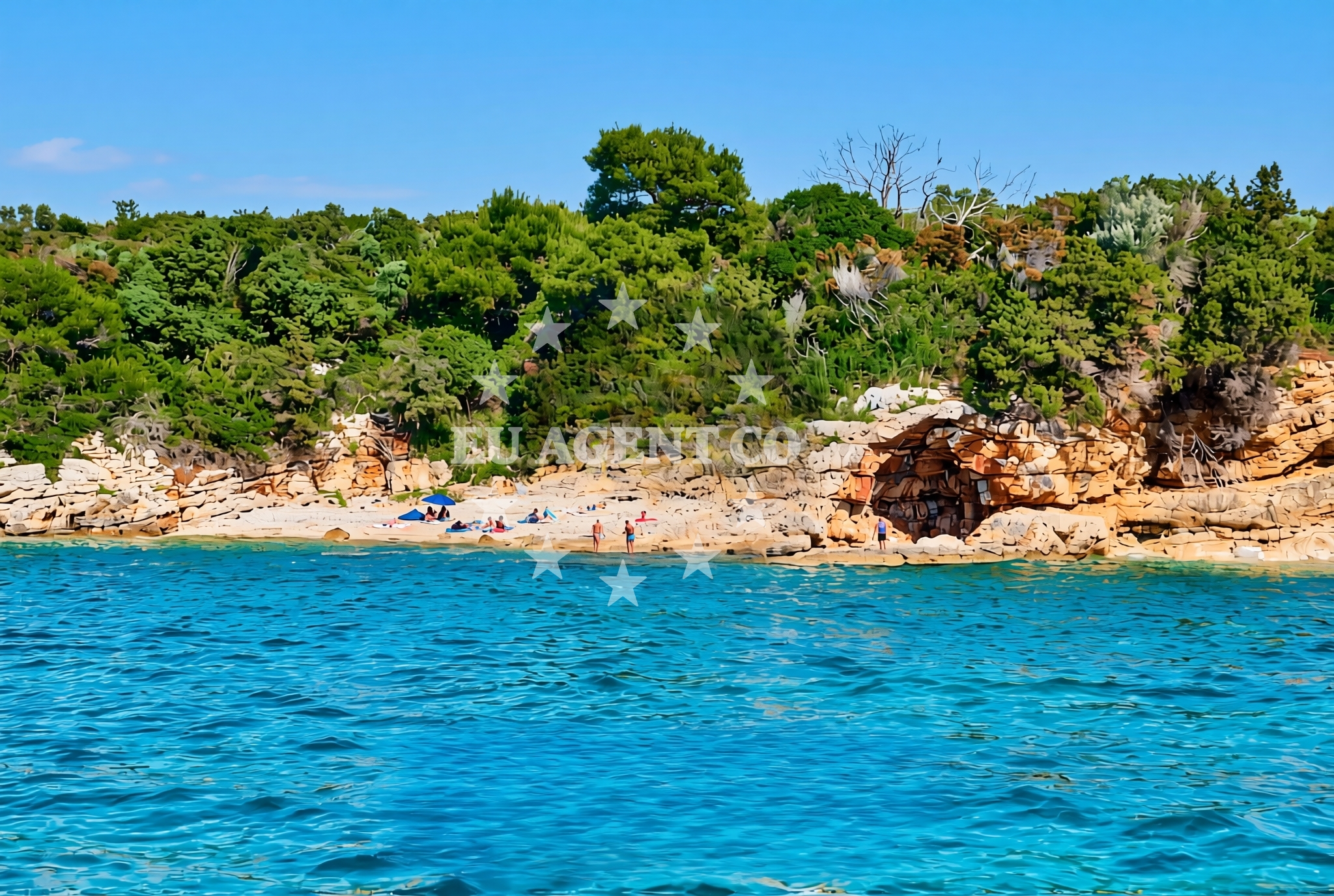Beach facilities and surroundings at Nozdra, Ilovik (Mali Lošinj) (Ilovik) Beach in Nozdra