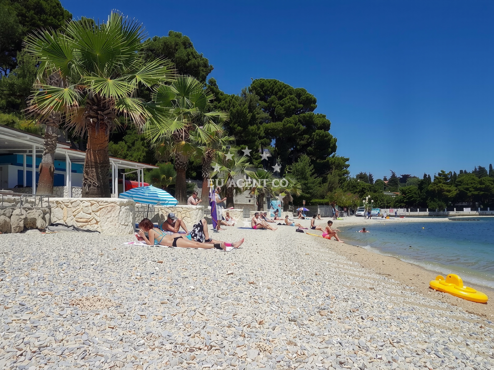 Beach facilities and surroundings at Obojena beach in Ulica Antuna Mihanovića 44 ground floor, Split