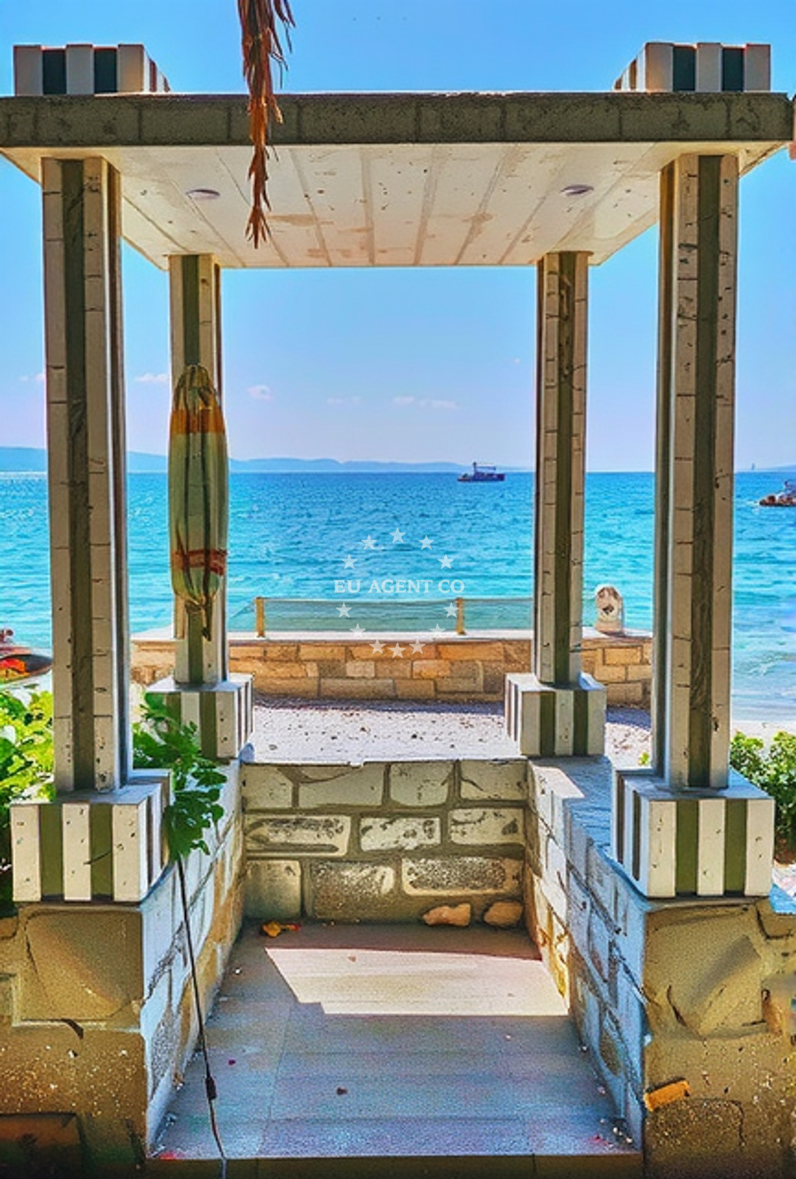 Additional view of Obojena beach in Ulica Antuna Mihanovića 44 ground floor, Split