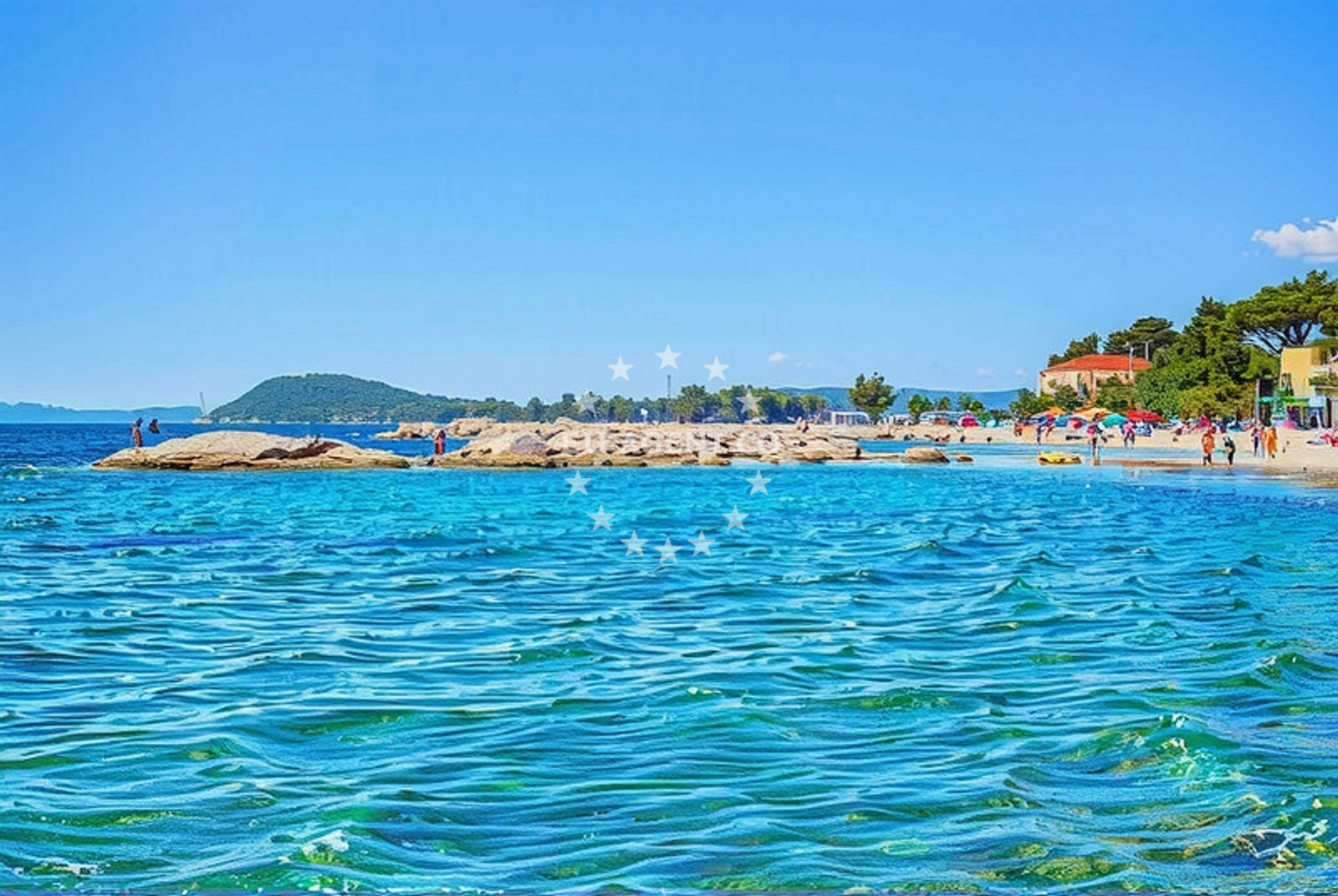 Additional view of Obojena beach in Ulica Antuna Mihanovića 44 ground floor, Split