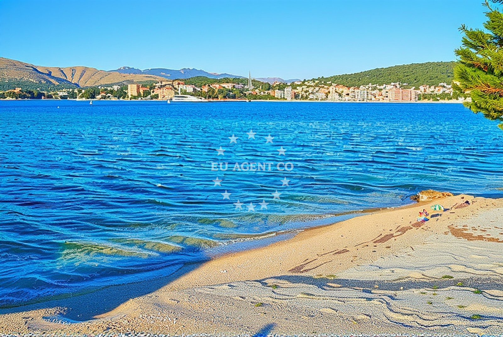 Beach facilities and surroundings at Okrug Gornji II beach in Planikovica III, Trogir