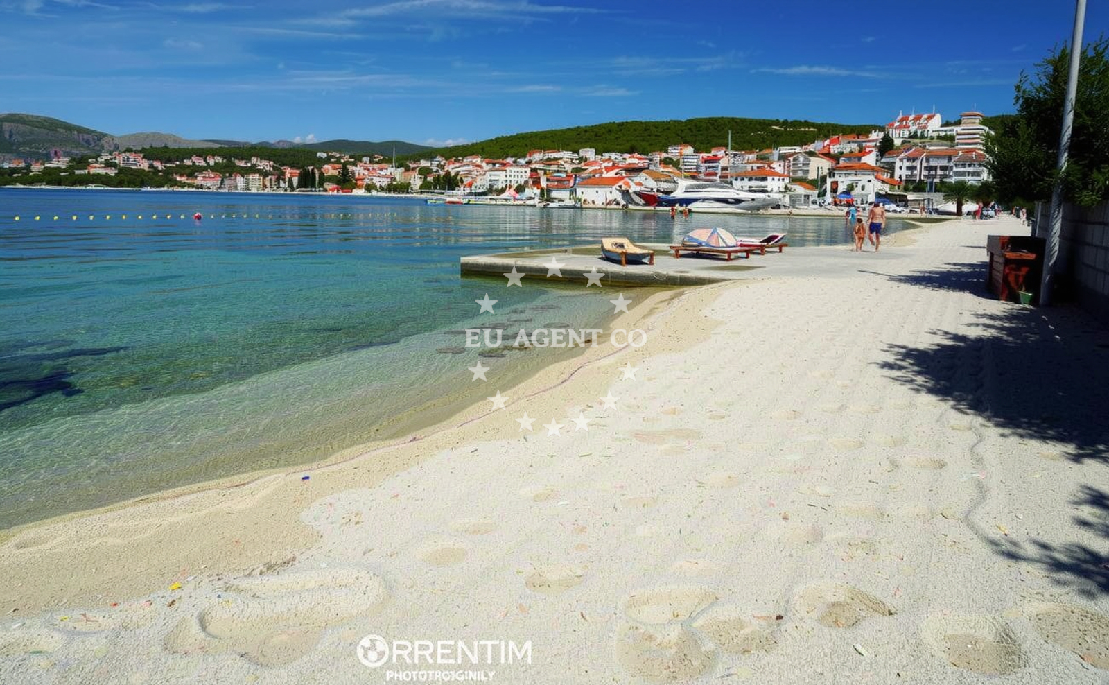 Additional view of Okrug Gornji III beach in Kuzmića I br.2., Trogir