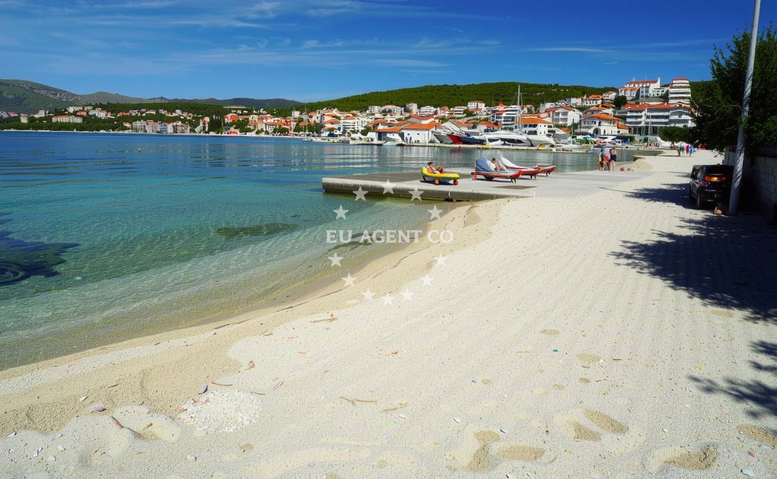 Additional view of Okrug Gornji III beach in Kuzmića I br.2., Trogir