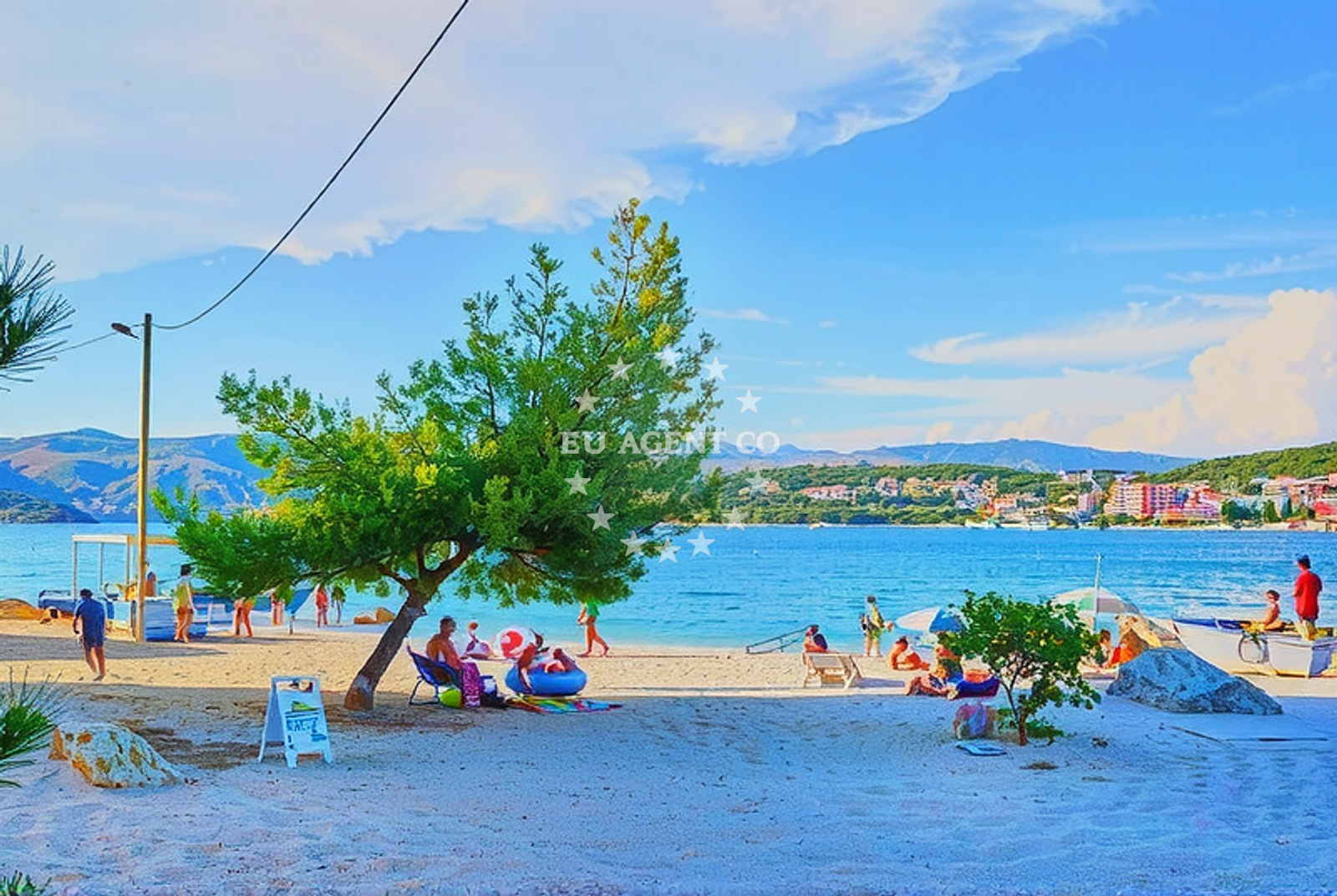 Additional view of Okrug Gornji III beach in Kuzmića I br.2., Trogir