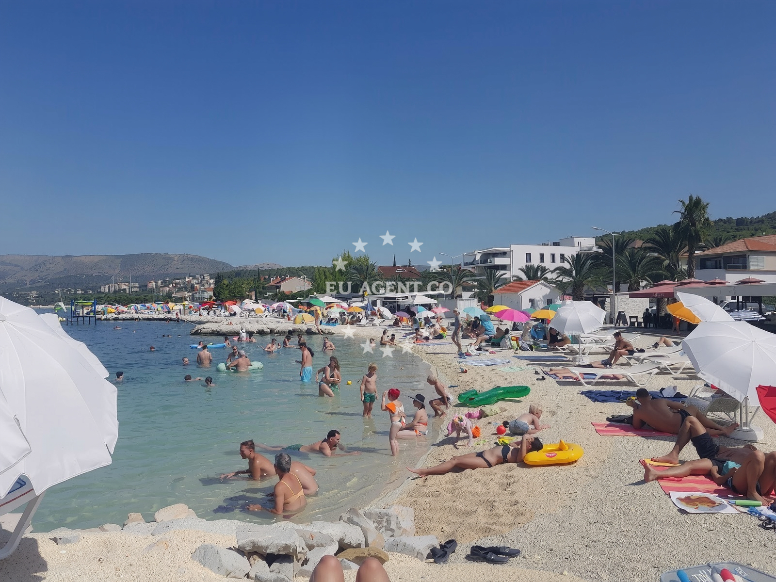 Additional view of Okrug Gornji IV beach in 10 Šetalište Stjepana Radića, Trogir