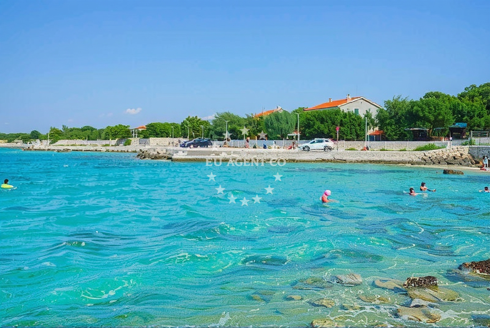 Additional view of Olive Gardens beach in Lun 102, Lun
