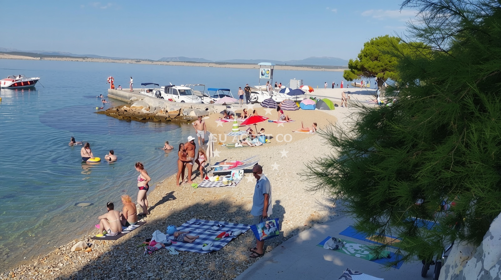 Sea and coastal view of Omorika beach in Ulica Marije Styskalove 1, Crikvenica