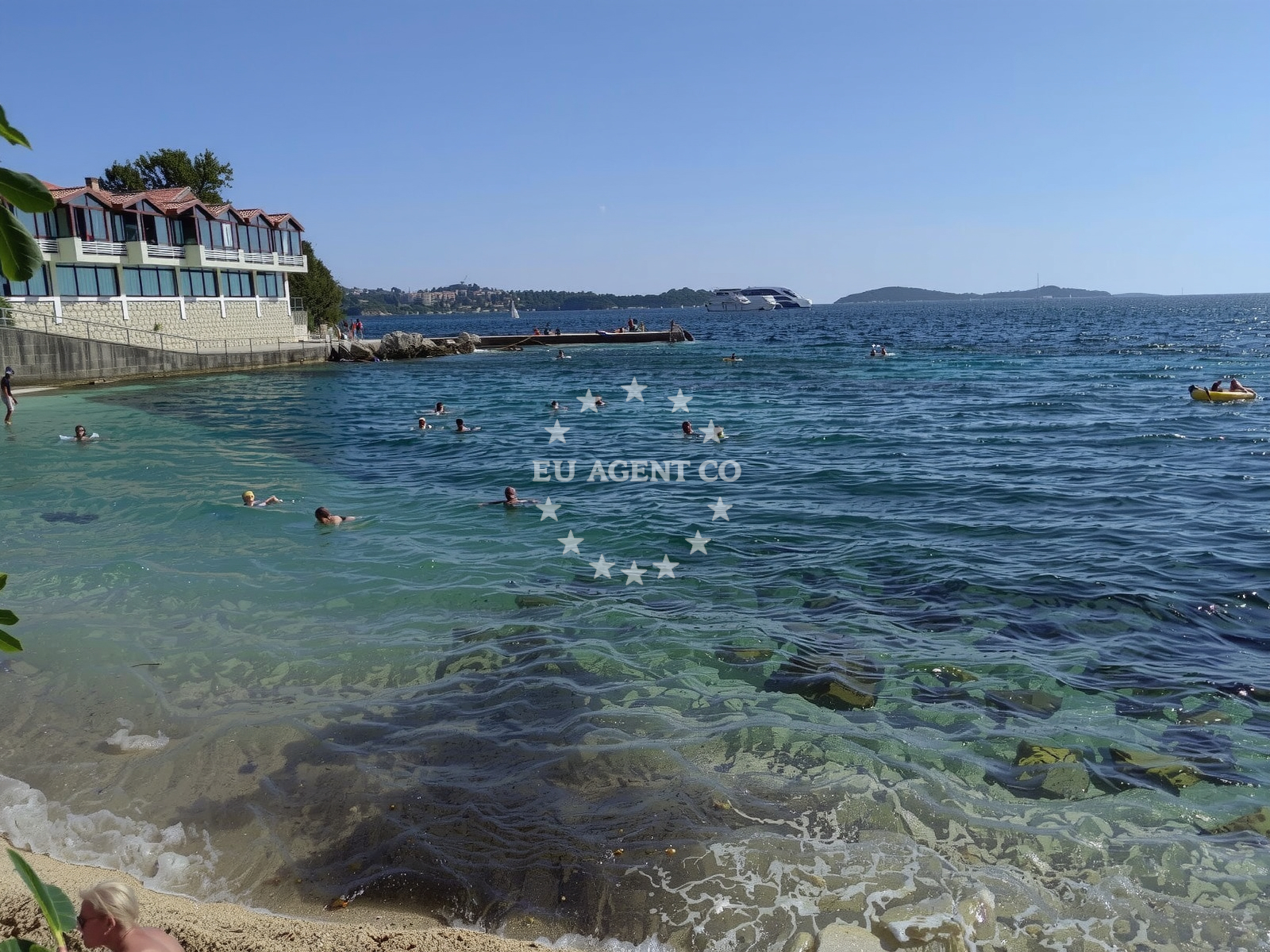 Beach facilities and surroundings at Orphee beach in Plat 18, Mlini