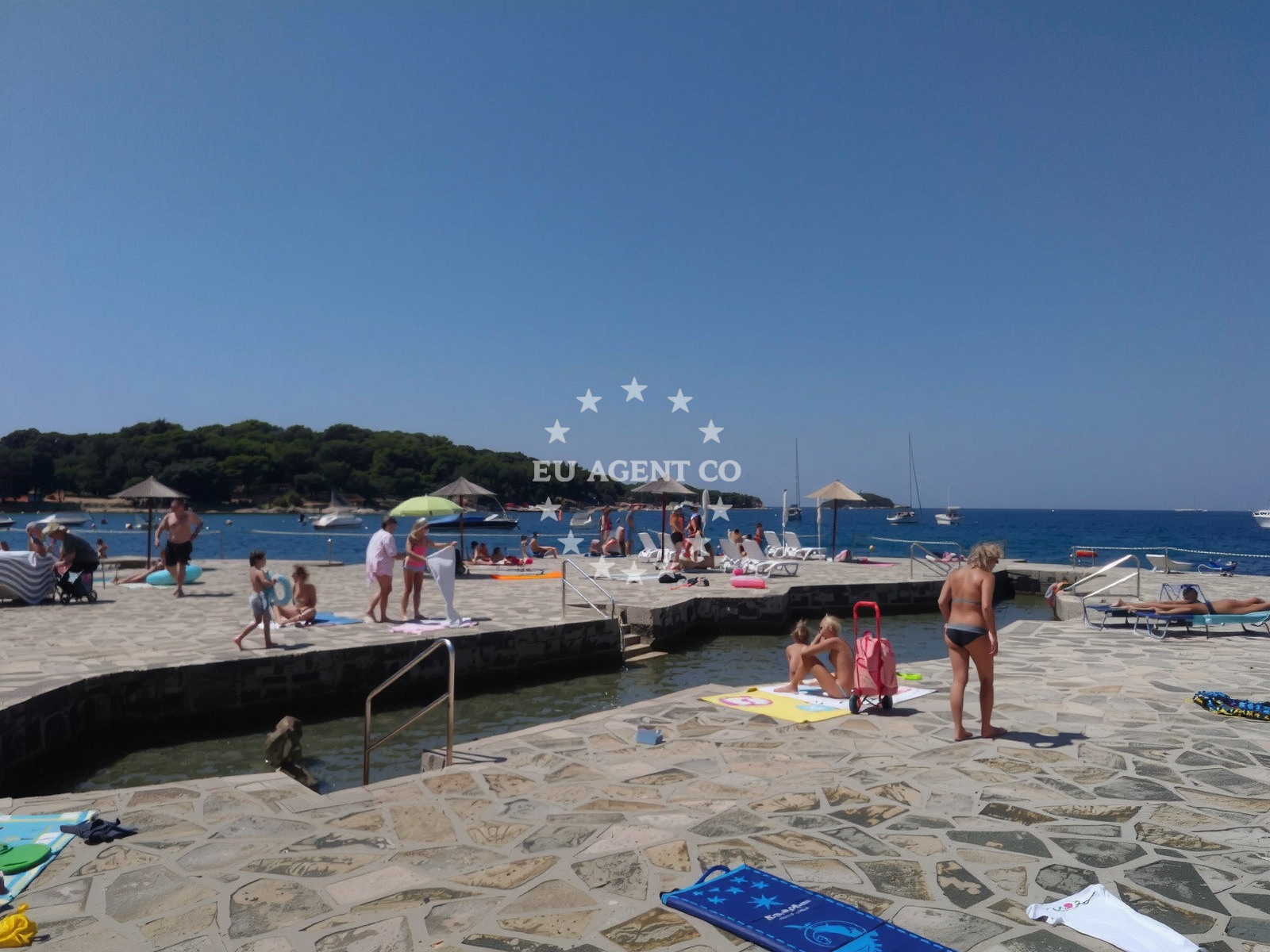 Sea and coastal view of Orsera beach in 56 Ulica Rade Končara, Vrsar