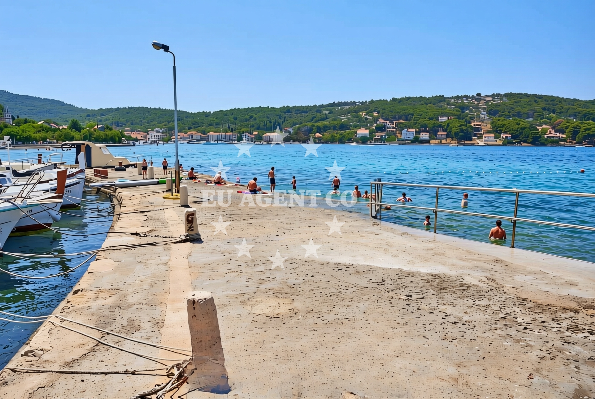 Shoreline and swimming area at Oštrica, Zlarin (Zlarin) Beach in Oštrica