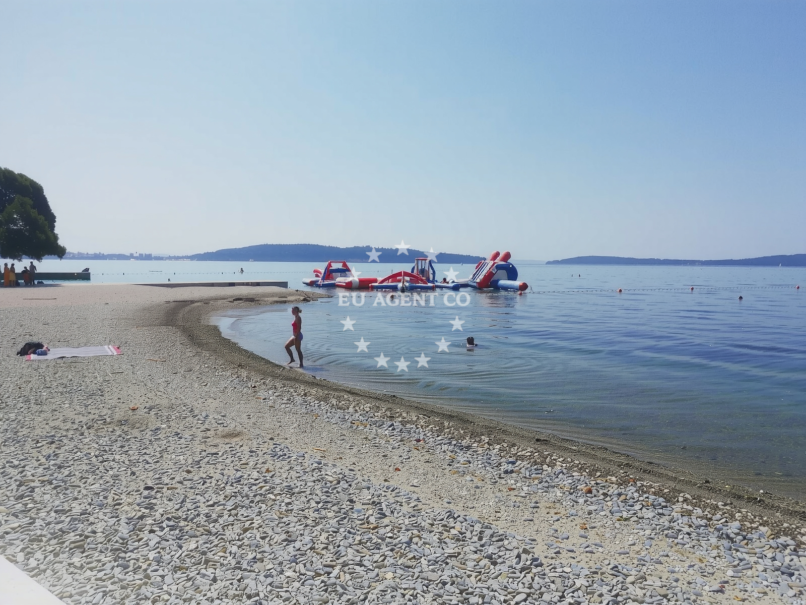 Sea and coastal view of Ostrog beach in Štrade ulica 1, Kaštela