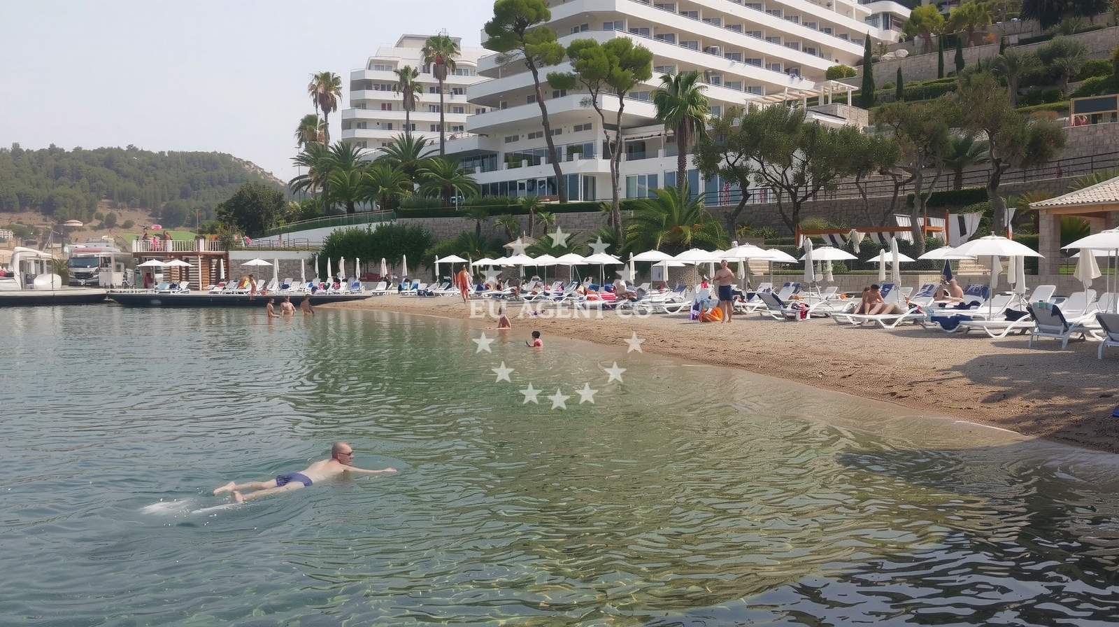 Beach facilities and surroundings at Otok Sipan II beach