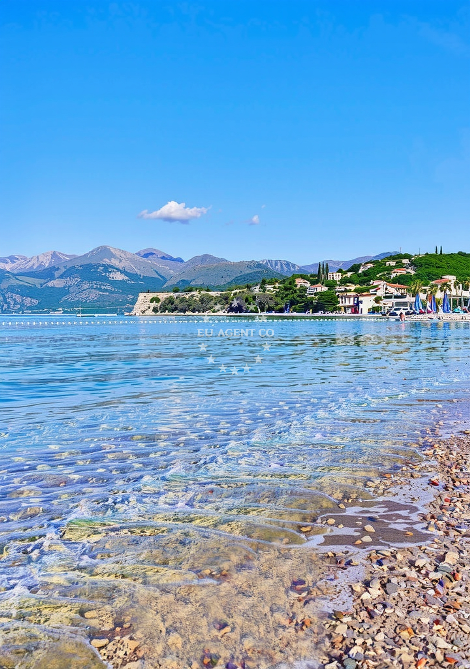 Additional view of Otok Sipan II beach