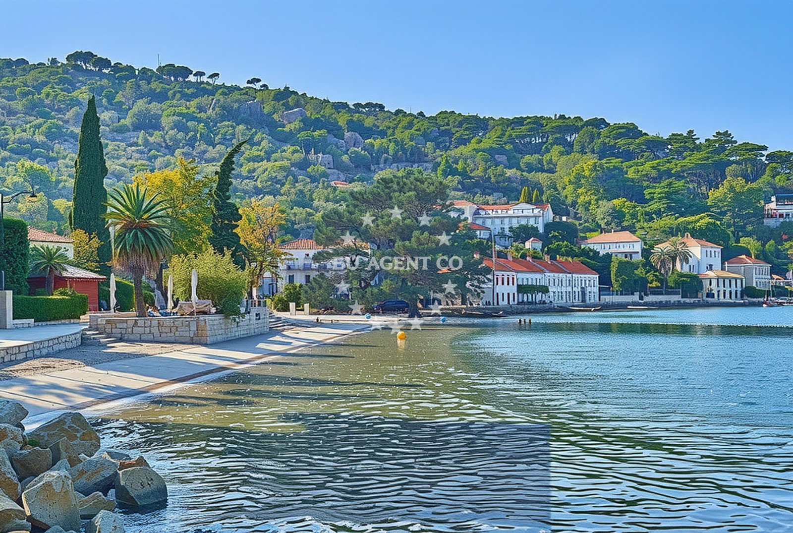 Additional view of Otok Sipan II beach